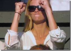 brooklyn decker 5 - cheering for andy roddick - you go guy - wimbledon 2009
