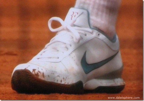 2009 french open - roger federer's designer tennis shoes
