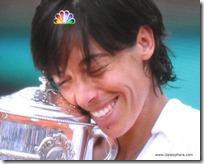 schiavone snuggles french open 2010 cup