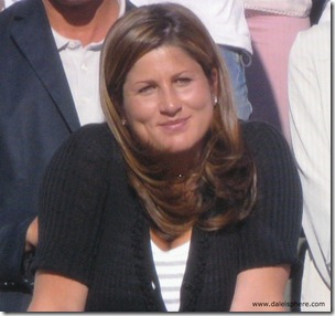 wimbledon 2009 - federer's wife mirka vavrinec looks on proudly